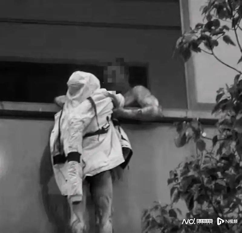 546706a365cf4d2ba59eec9a28c7c551.jpeg